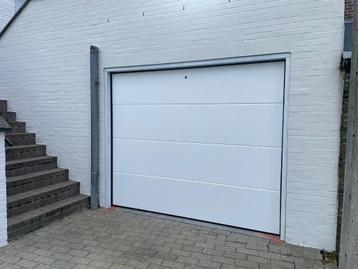 Professionele Garagepoortmonteur – Installatie beschikbaar voor biedingen