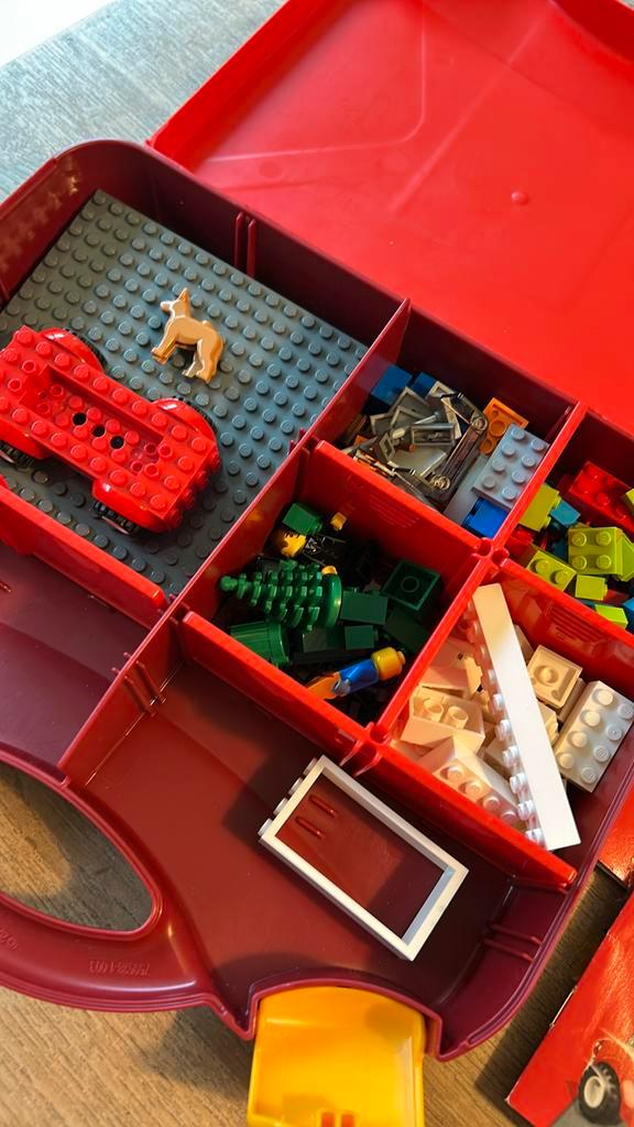 Lego junior voertuigenkoffer 10659, Kinderen en Baby's, Speelgoed | Duplo en Lego, Zo goed als nieuw, Lego, Ophalen of Verzenden