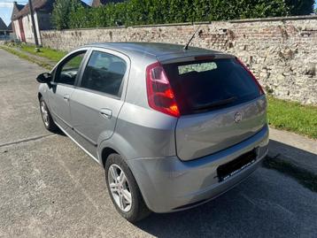 Fiat Punto 1.2 essence premier propriétaire, Autos, Achat, Boîte manuelle, 5 portes, Particulier