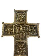 Icône croix orthodoxe russe en laiton – XIXᵉ siècle, Enlèvement ou Envoi