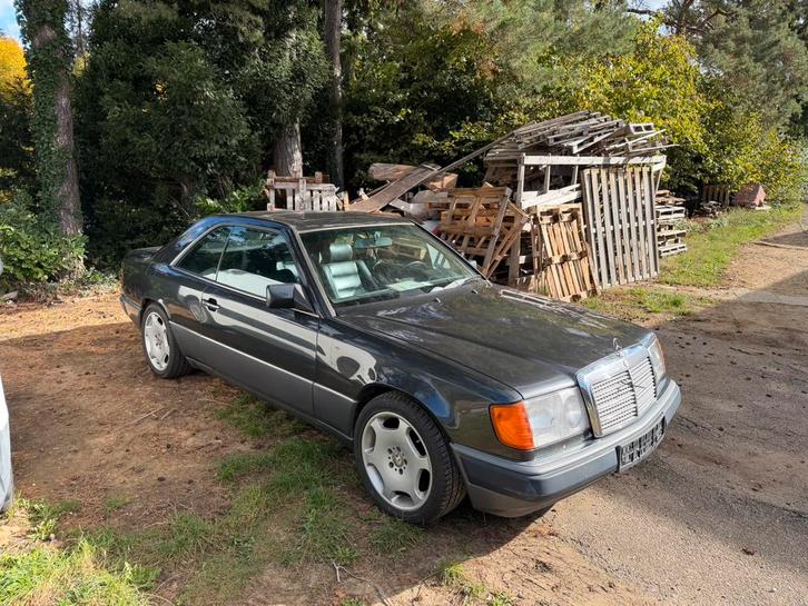 Mercedes W124 230 CE Coupe, Auto's, Mercedes-Benz, Particulier, Benzine, Handgeschakeld, Ophalen