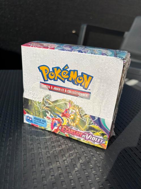 Display Écarlate et Violet scellé neuf, Hobby en Vrije tijd, Verzamelkaartspellen | Pokémon, Nieuw, Boosterbox, Ophalen of Verzenden