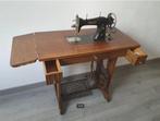 Antieke werkende naaimachine - Pfaff 31, Ophalen