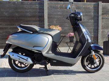 Als nieuw Kymco like 50 klasse B beschikbaar voor biedingen