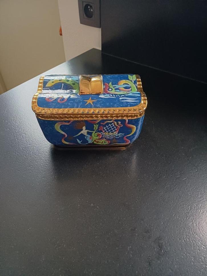 Bonbonnière van Raymond Chevalier (BFK), Antiek en Kunst, Antiek | Keramiek en Aardewerk, Ophalen of Verzenden