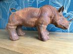 imposante neushoorn in gietijzer, Tuin en Terras, Tuinbeelden, Ophalen, Zo goed als nieuw, Metaal, Dierenbeeld