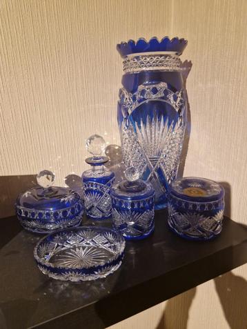 Val saint lambert lot 4 beschikbaar voor biedingen