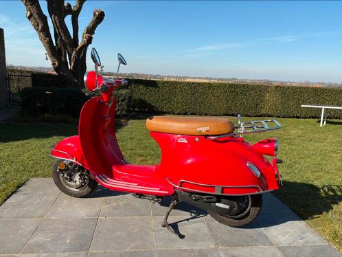 Razzo Torino 50cc weinig kms, Fietsen en Brommers, Overige Fietsen en Brommers, Gebruikt, Ophalen