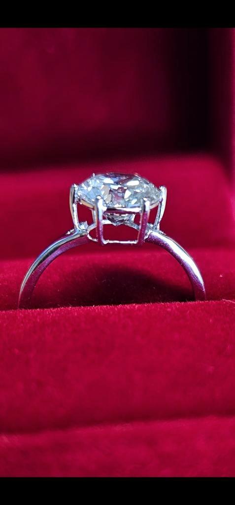 2,05 ct Lab-Grown Diamant Solitair Ring, hrd ant certificaat, Handtassen en Accessoires, Ringen, Nieuw, Dame, Wit, Goud, Met edelsteen