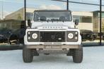 Land Rover Defender 110 DCPU - 1st Owner * ONLY 5000 KM * ai, Auto's, Land Rover, 90 kW, 122 pk, Gebruikt, Zwart