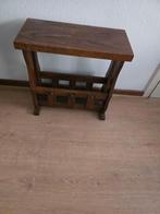 Table d’appoint en bois avec porte-revues, Maison & Meubles, Accessoires pour la Maison | Porte-journaux & Porte-revues, Enlèvement