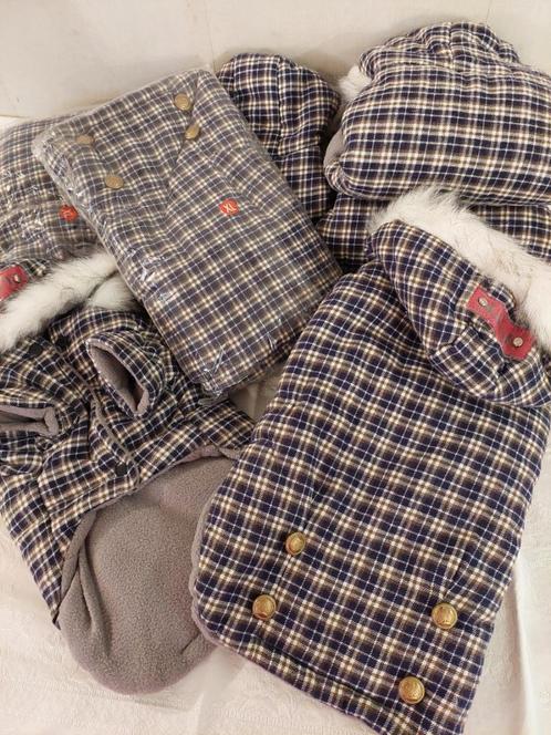 Kleine partij nieuwe Hondenkleding, Zakelijke goederen, Stock en Retail | Partijen goederen, Textiel, Ophalen of Verzenden