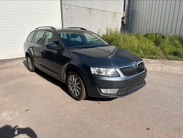Skoda octavia// 1.6tdi//2017//337000km// Mécanique ok  beschikbaar voor biedingen