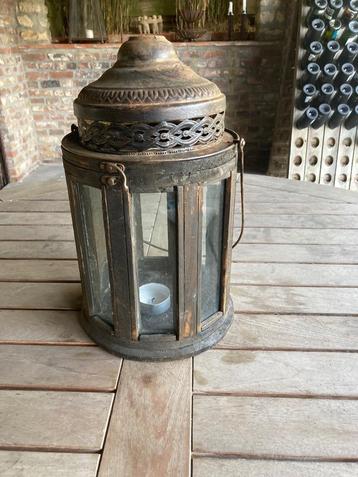 2 windlichten beschikbaar voor biedingen