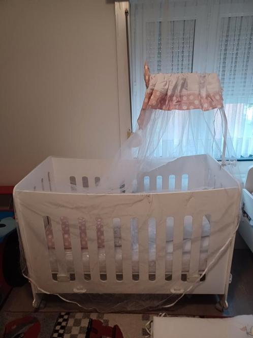 Te koop kinderbedje, Kinderen en Baby's, Kinderkamer | Bedden, Gebruikt, Matras, Ophalen