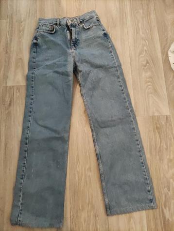 jeans Pull&Bear confectiemaat 34, Enlèvement ou Envoi, Bleu, W32 (confection 46) ou plus petit, Pull&Bear