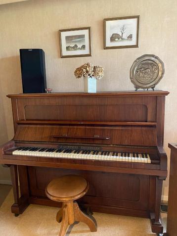 Piano beschikbaar voor biedingen