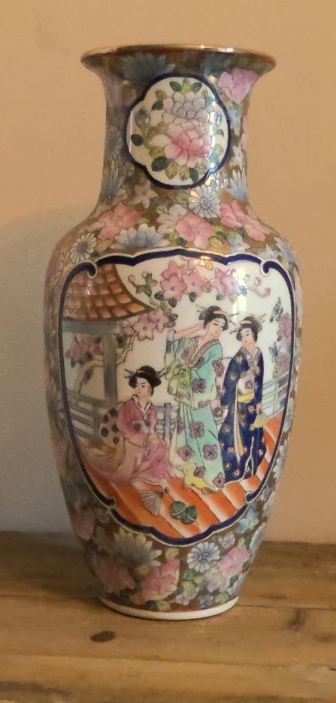 Vintage vaas Famille Rose-stijl, Antiek en Kunst, Curiosa en Brocante, Ophalen of Verzenden