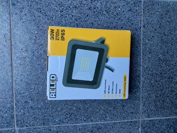 Led muurlamp 30Watt,2700 lummen. Nieuw. beschikbaar voor biedingen