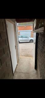 Garde meuble…attelier… a louer, Auto diversen, Autostaanplaatsen en Garages