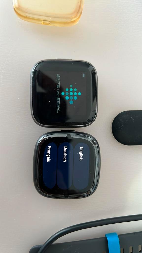 Fitbit Vesra 2 of Sense 2, Handtassen en Accessoires, Smartwatches, Gebruikt, Zwart, Hartslag, Slaap, Stappen, Traptreden, Waterdicht
