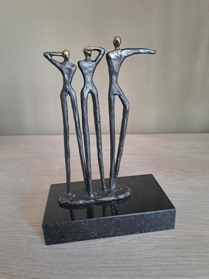 Verbronsd sculptuur van Corry Ammerlaan Artihove nieuw, Antiek en Kunst, Kunst | Designobjecten, Ophalen