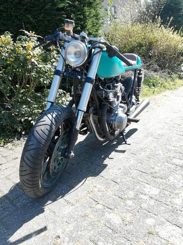 Suzuki gs 650 L Caferacer project met USD vork 