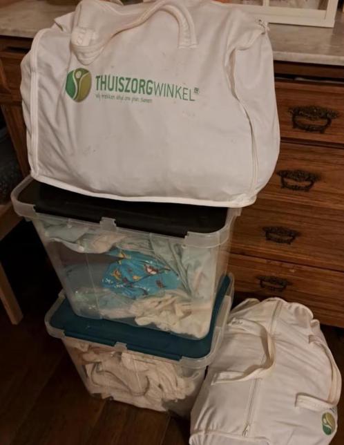 Pakket herbruikbare pampers, Kinderen en Baby's, Badjes en Verzorging, Gebruikt, Overige typen, Overige merken, Ophalen