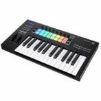 Novation Launchkey 25 MK3, Muziek en Instrumenten, Ophalen of Verzenden, Zo goed als nieuw