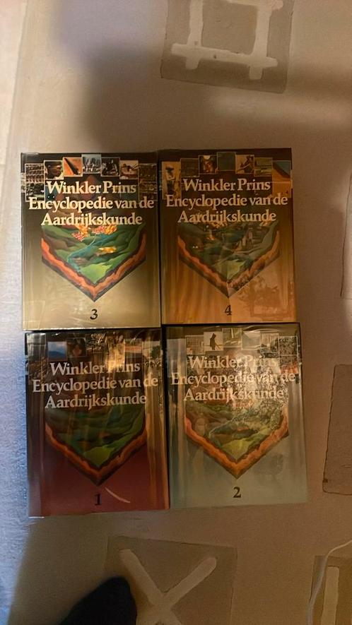 Encyclopedie van de Aardrijkskunde deel 1-4, Winkler Prins, Boeken, Encyclopedieën, Zo goed als nieuw, Complete serie, Overige onderwerpen
