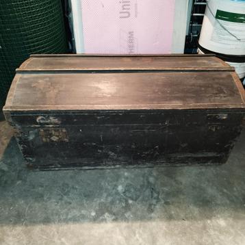 2 coffres en bois vintage  beschikbaar voor biedingen