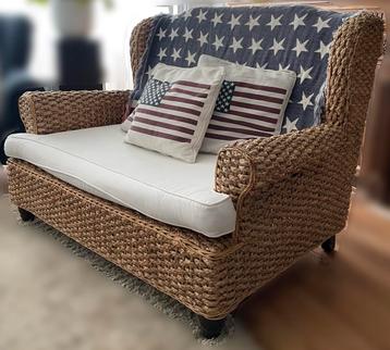Riete Loveseat Bank Sofa 2-3persoons USA deken kussens, Enlèvement, Comme neuf