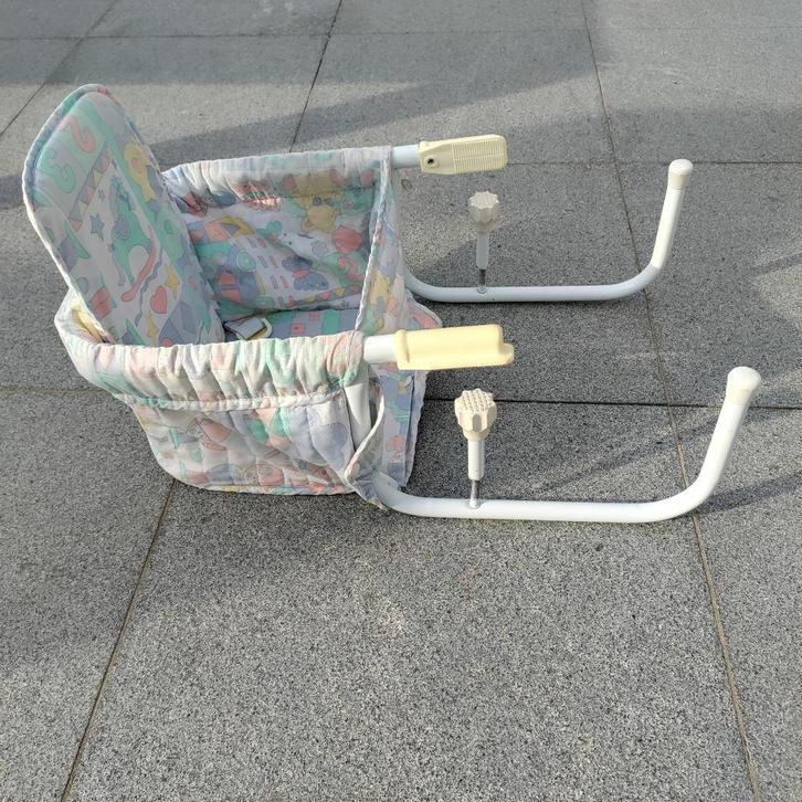 tafelzitje, Kinderen en Baby's, Kinderstoelen, Zo goed als nieuw, Hangstoel, Aanschuifbaar, Ophalen