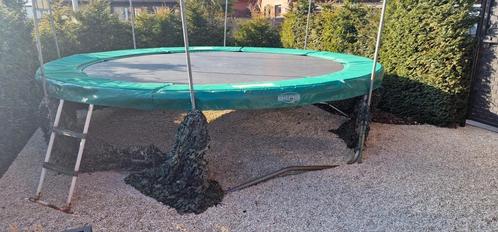 Berg trampoline 4.3m diameter., Kinderen en Baby's, Speelgoed | Buiten | Trampolines, Zo goed als nieuw, Ophalen