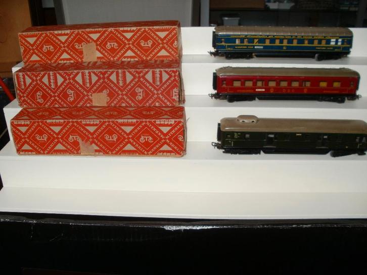 3x Marklin Ho rijtuig uit de jaren 55 /no 346,3j/346,2/346,4, Hobby en Vrije tijd, Modeltreinen | H0, Gebruikt, Wagon, Wisselstroom