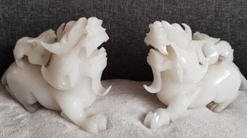 ✓Statues Dragons/2/Jade Blanc (?)/Lions Asiatiques/1 cassée, Enlèvement