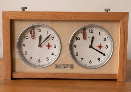 horloge d’échecs vintage Ruhla Garde Allemagne de l’Ouest, Antiquités & Art, Antiquités | Horloges, Enlèvement ou Envoi