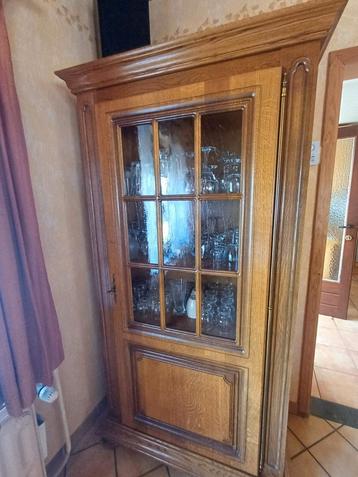 Vitrine en chêne  beschikbaar voor biedingen