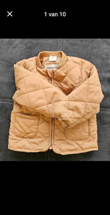 Kinderkleding  beschikbaar voor biedingen