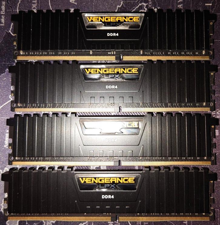 Corsair Vengeance DDR4 32GB LPX, Informatique & Logiciels, Mémoire RAM, Comme neuf, Desktop, 32 GB, DDR4, Enlèvement ou Envoi
