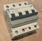 Vynckier EP33NC20 automaat 4-polig 20A, Ophalen, Zo goed als nieuw