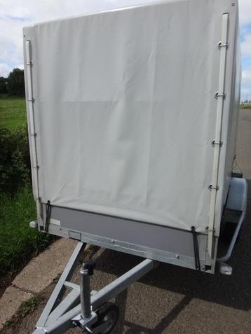 Dekzeiltrailer als nieuw beschikbaar voor biedingen
