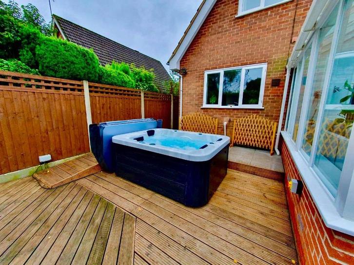 Bijna uitverkocht 🔥 Prachtige JACUZZI 3 persoons met Led, Tuin en Terras, Vijvers, Nieuw, Ophalen