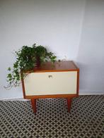 Vintage nachtkastje, Huis en Inrichting, Slaapkamer | Nachtkastjes, Ophalen, Zo goed als nieuw