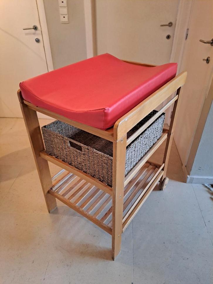 Verzorgingstafel + verzorgingskussen, Kinderen en Baby's, Badjes en Verzorging, Gebruikt, Ophalen