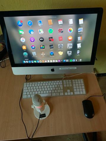 250euro !! I Mac met Originele doos  zo goed als nieuw beschikbaar voor biedingen