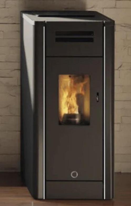 Poêle à pellets EK63 METRO 110+, Huis en Inrichting, Kachels, Nieuw, Vrijstaand, Pelletkachel, Hout, Ophalen of Verzenden