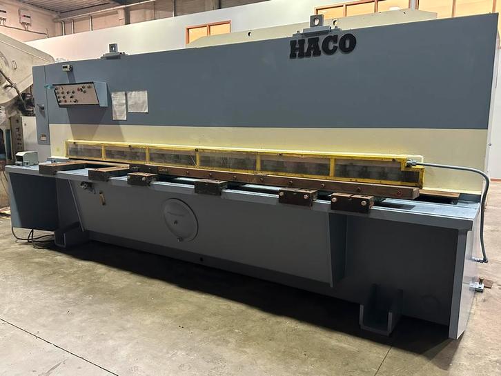 Cisaille guillotine hydraulique HACO HS 4013, Articles professionnels, Machines & Construction | Industrie & Technologie, Enlèvement