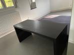Zwarte bureau, Ophalen, Bureau