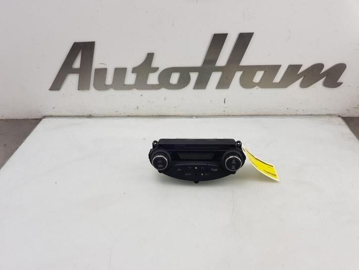 BEDIENINGSPANEEL VERWARMING Toyota Yaris III (P13), Auto-onderdelen, Dashboard en Schakelaars, Toyota, Gebruikt